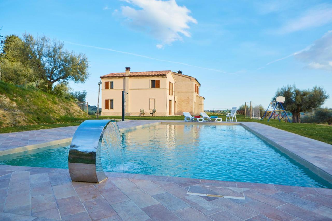 Agriturismo Nido Delle Rondini มาเชราตา ภายนอก รูปภาพ