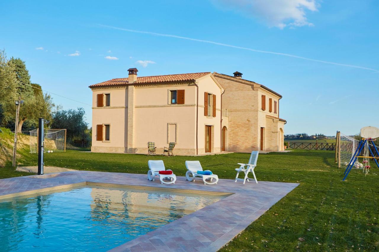 Agriturismo Nido Delle Rondini มาเชราตา ภายนอก รูปภาพ